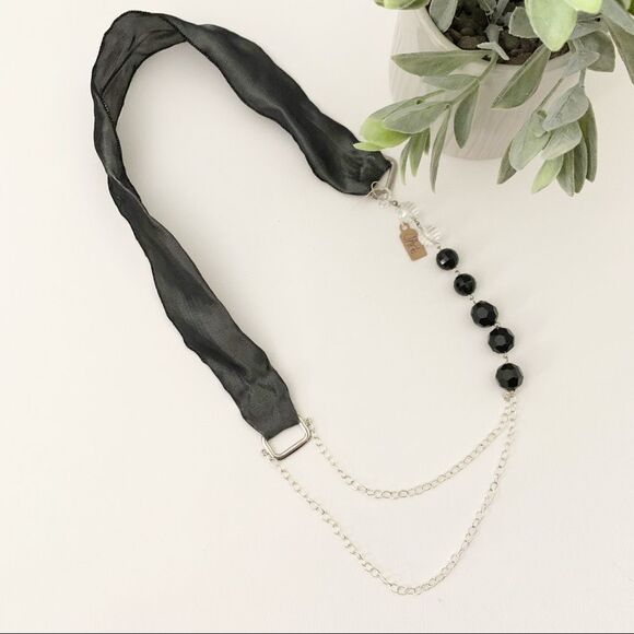 JEWELED ART Handcrafted Satin Nights Ribbon Necklace - Picture 5 of 8